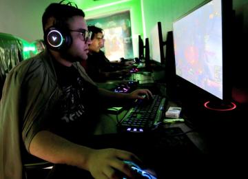 Inside Iran’s Youth Shift Toward Digital Gaming