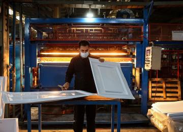 Investment Outlook Deteriorates in Iran With 4.8% Drop in Capital Formation