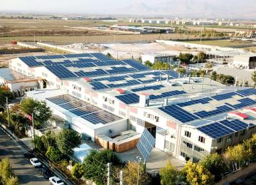 Solar Shift in Iran’s Industrial Parks: 400 MW Reaches National Grid