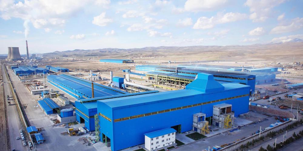 Industrial Engine Stalls as Iran's Factories Face Mounting Pressures